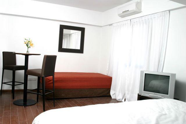Cordoba 860 Suites 布宜诺斯艾利斯 客房 照片